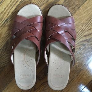 Rich Brown Leather Sandals 3" heel great condition